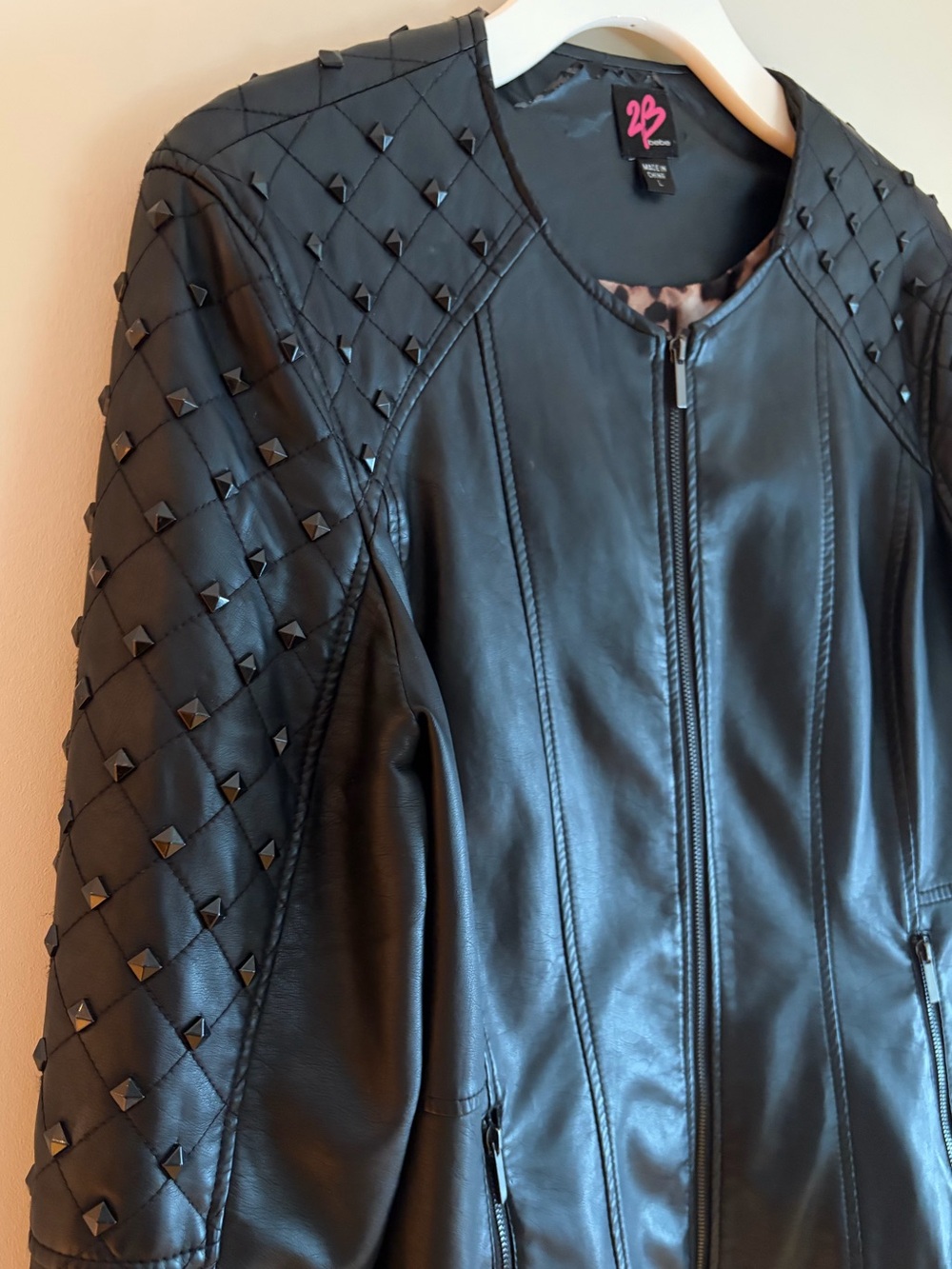 2B Bebe size L black faux leather jacket with studs - Picture 5 of 16